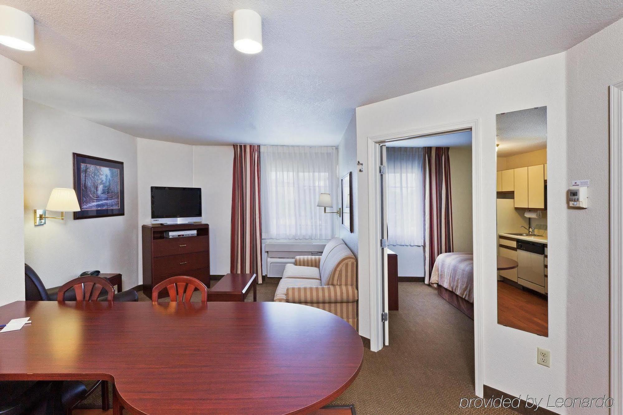 Sonesta Simply Suites Oklahoma City Airport Oda fotoğraf